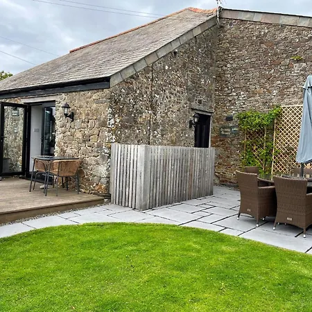 3 Bed In Widemouth Bay 02164